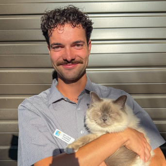 Dr Louis Thomas BVSc