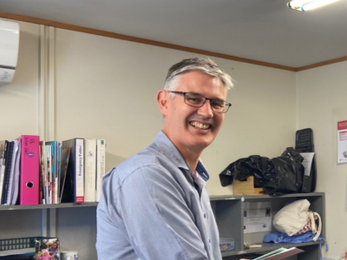 Dr Phil MacLeod BVSc MANZCVS (Small Animal Medicine)